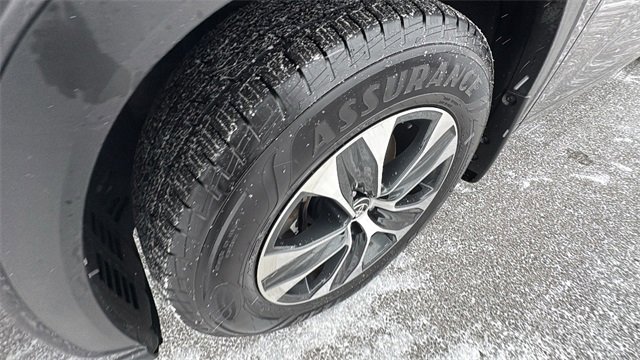 Used 2022 Toyota Highlander XLE image 9