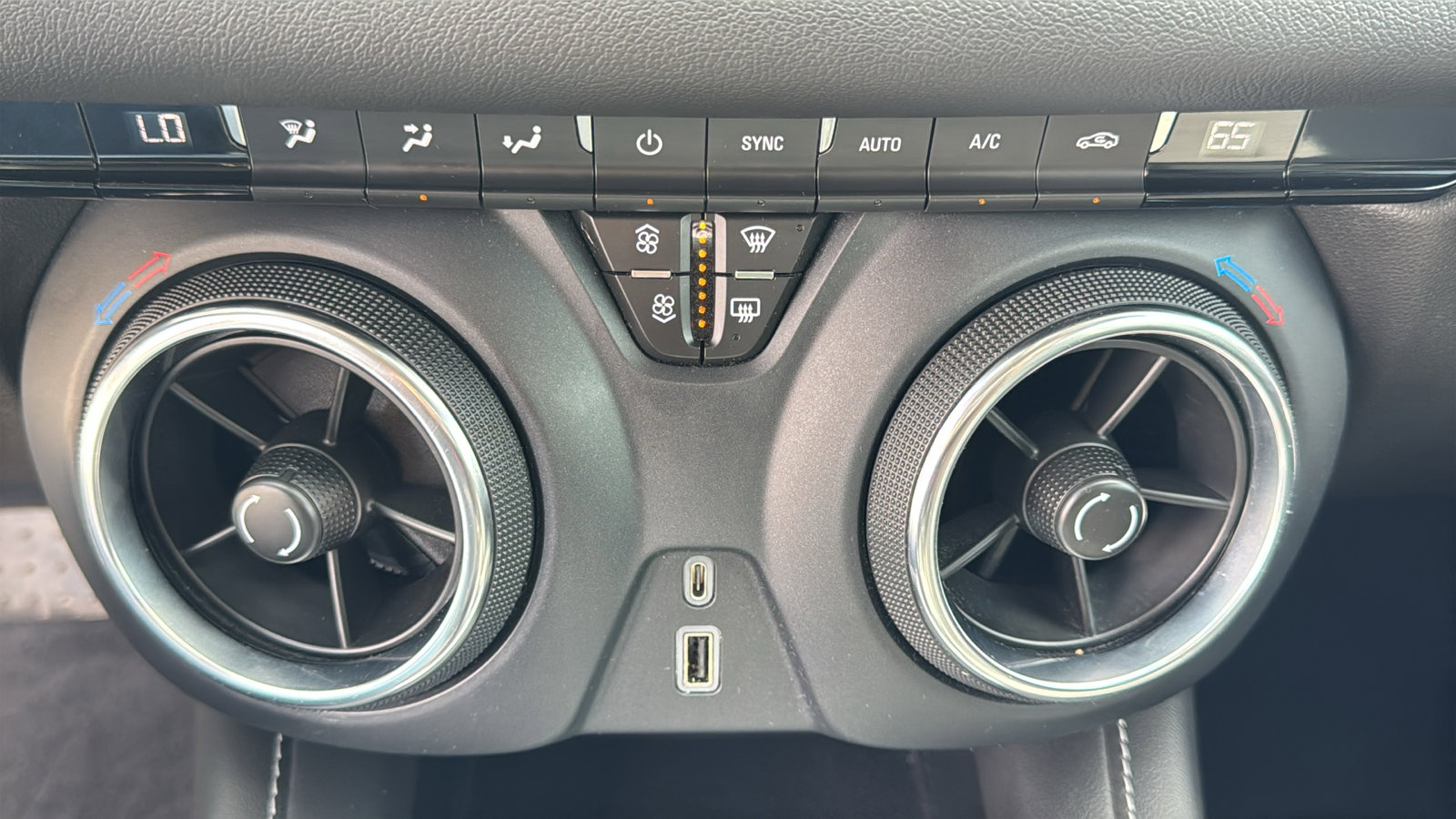 Used 2023 Chevrolet Blazer LT w/ Driver Confidence Package image 19