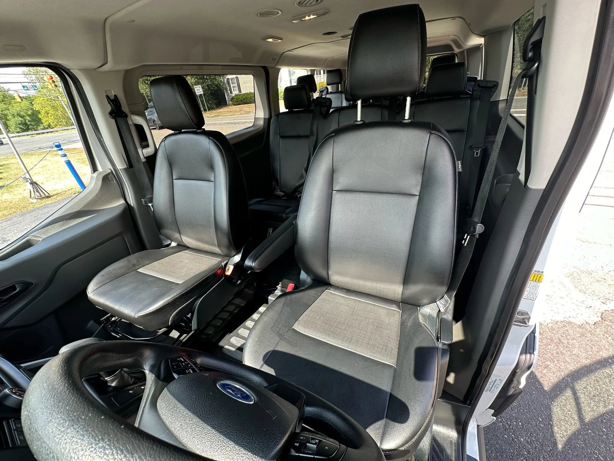 Used 2023 Ford Transit 350 XL image 14