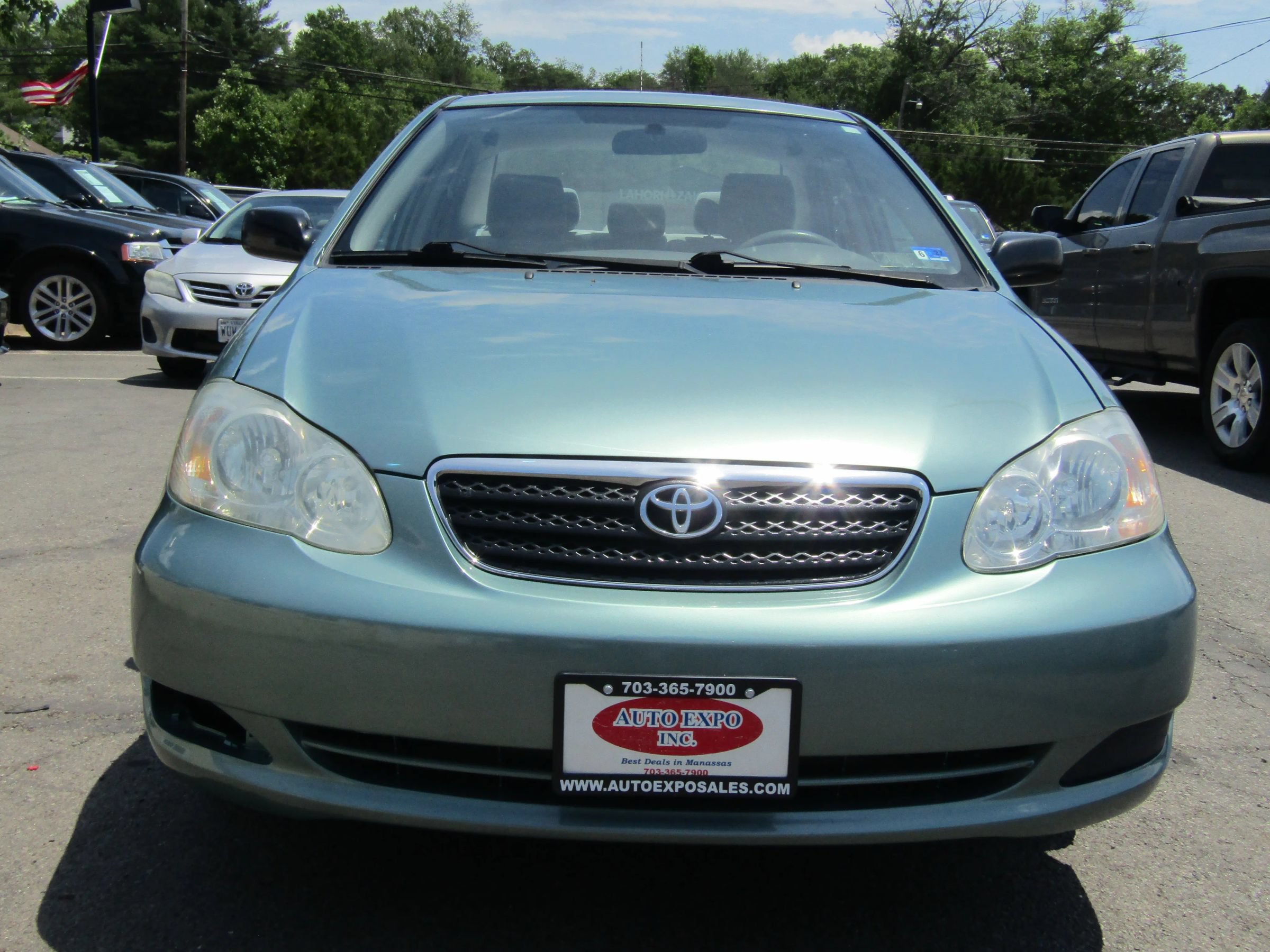 Used 2005 Toyota Corolla CE FWD image 2