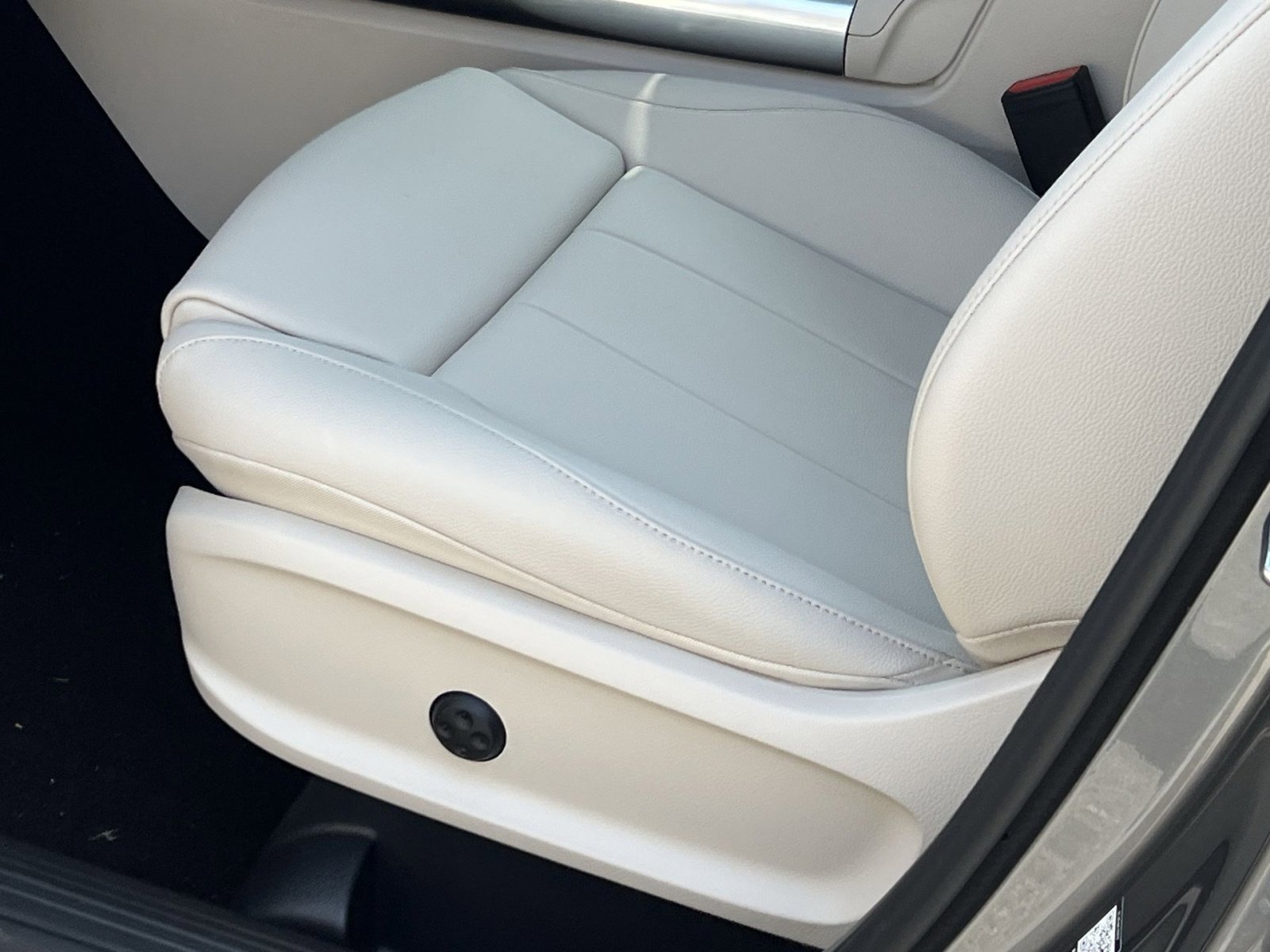 New 2026 Mercedes-Benz GLA 250 4MATIC image 12