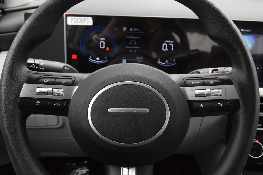 Used 2025 Hyundai Tucson SEL FWD image 22