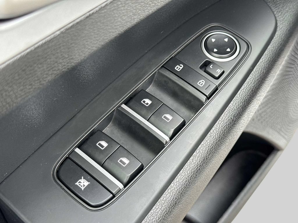 Used 2023 Kia Forte LXS FWD image 15