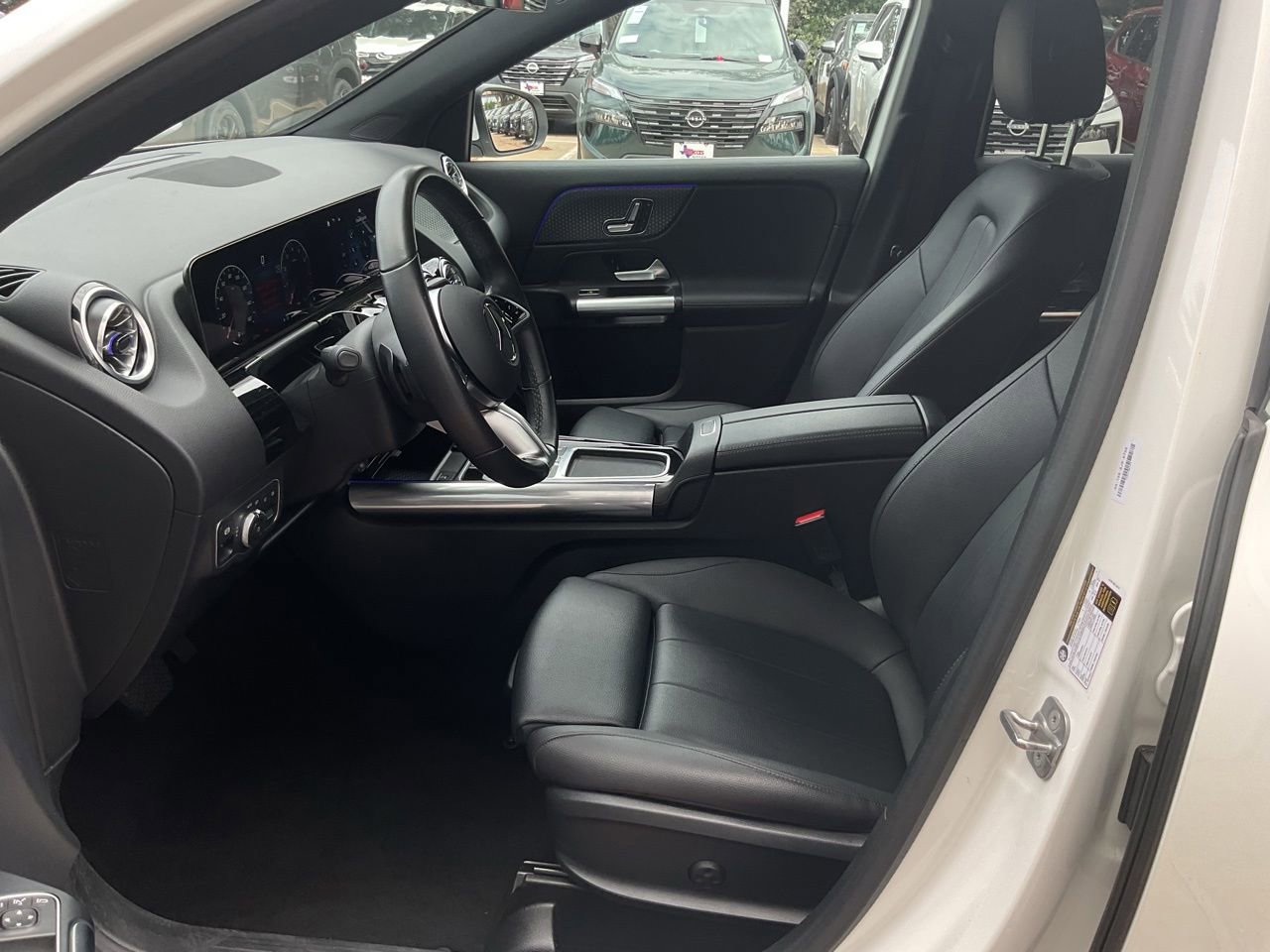 Used 2025 Mercedes-Benz GLA 250 image 10