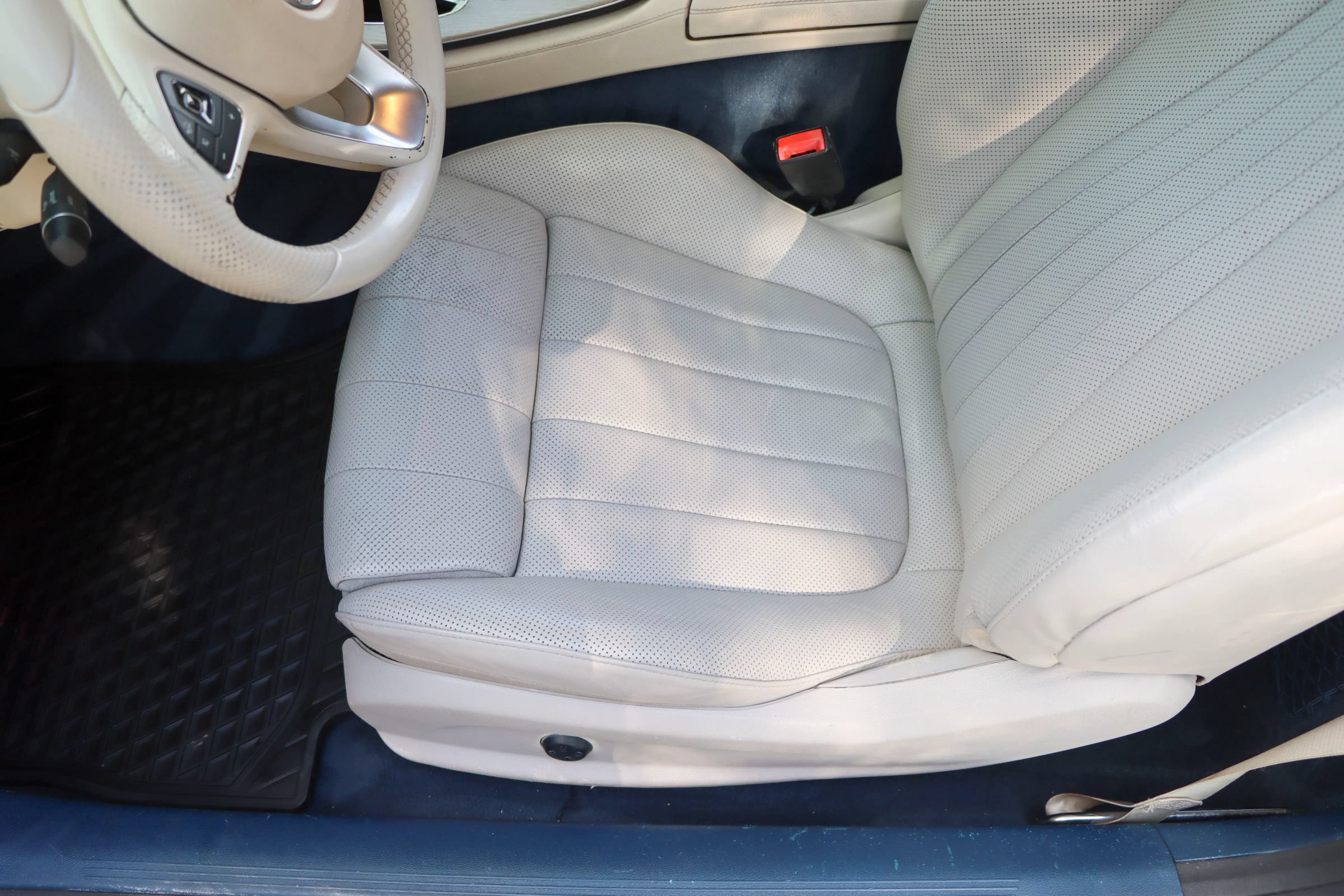 Used 2018 Mercedes-Benz E 400 Cabriolet w/ Premium 2 Package (Q02) image 21