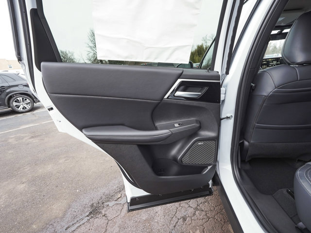 New 2026 Mitsubishi Outlander Trail Edition image 10