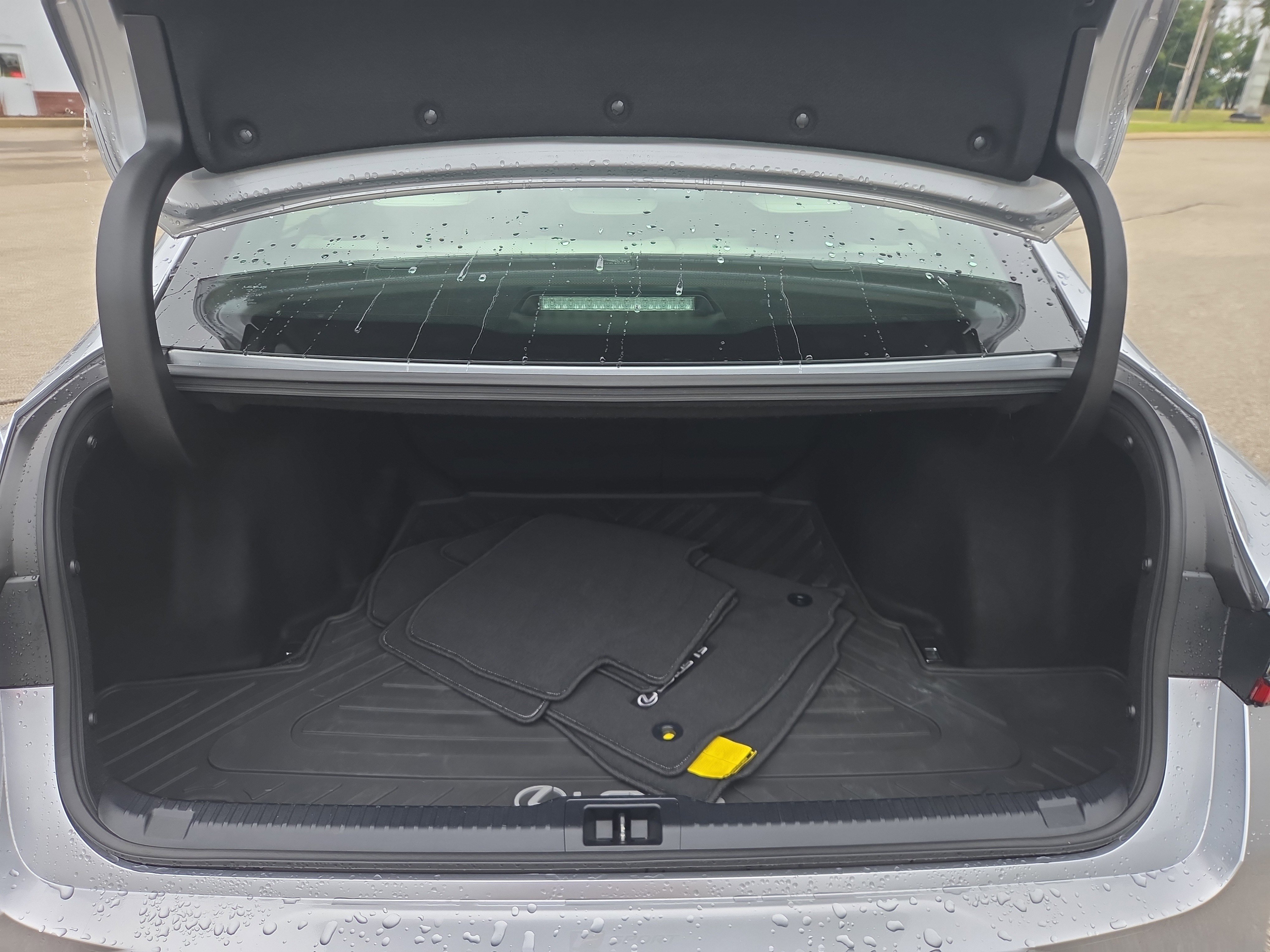 Used 2023 Lexus IS 350 F Sport w/ Memory Package image 9