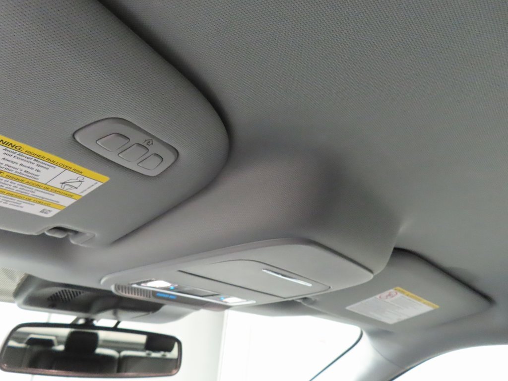 Used 2025 Ford F350 Lariat w/ Black Appearance Package image 32