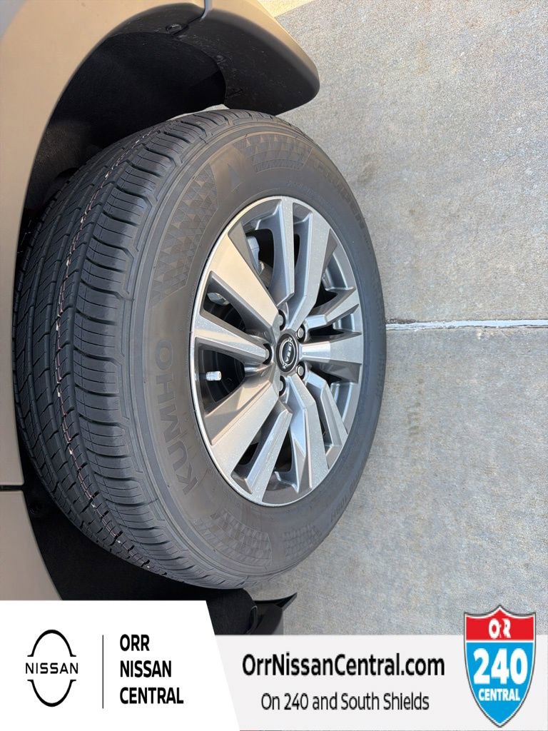 New 2026 Nissan Pathfinder SL image 9