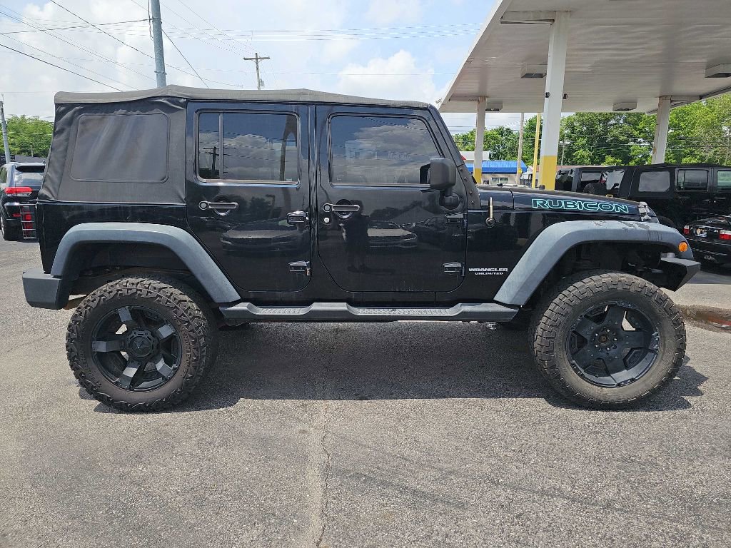 Used 2014 Jeep Wrangler Unlimited Rubicon w/ Connectivity Group image 19
