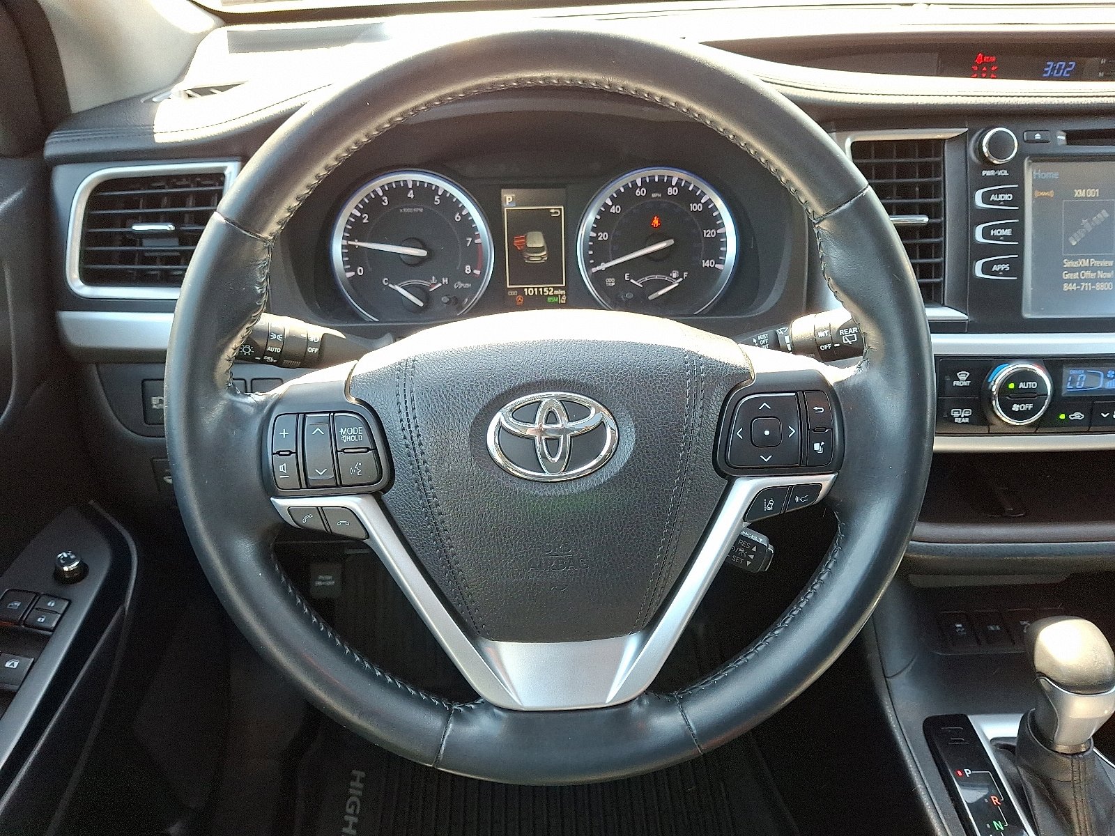Used 2017 Toyota Highlander XLE AWD/4WD image 22