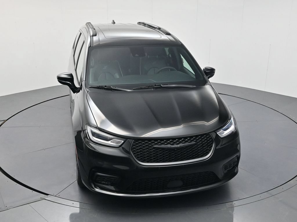 Used 2025 Chrysler Pacifica Limited FWD image 34