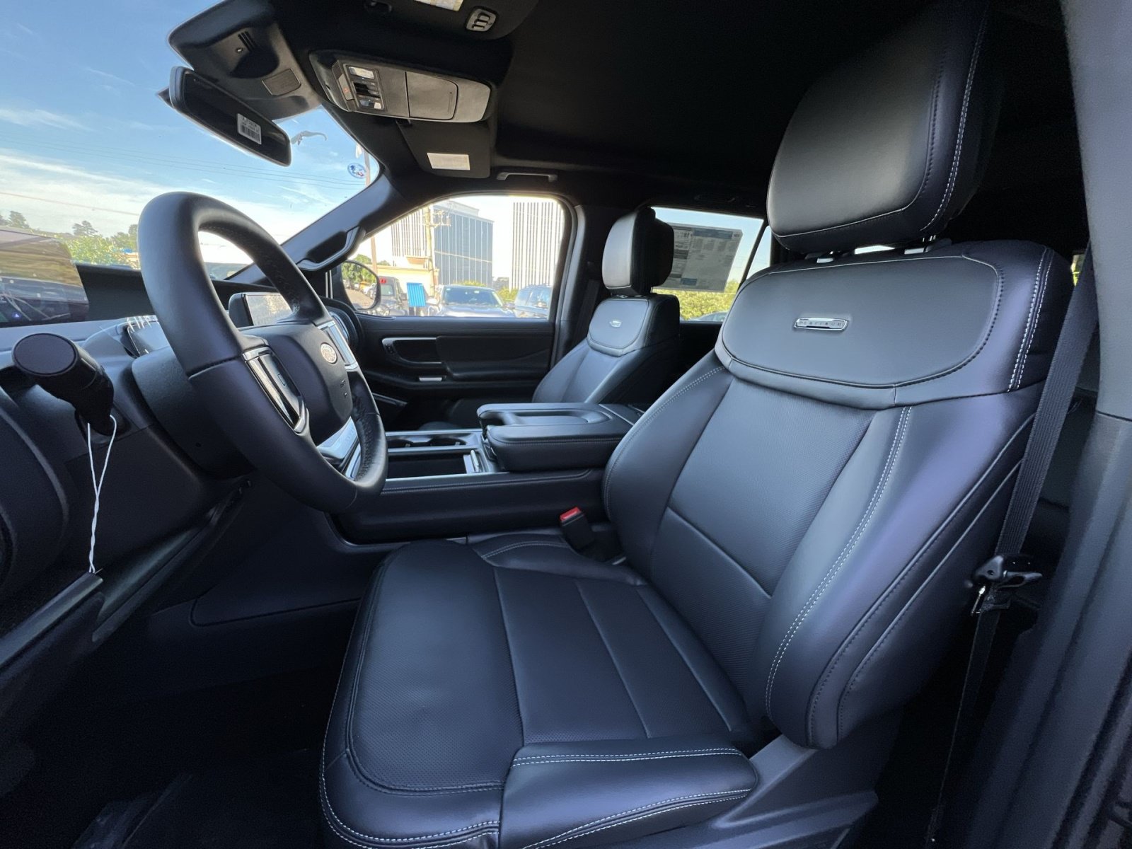 New 2026 Ford Expedition Platinum w/ Stealth Appearance Package AWD/4WD image 13