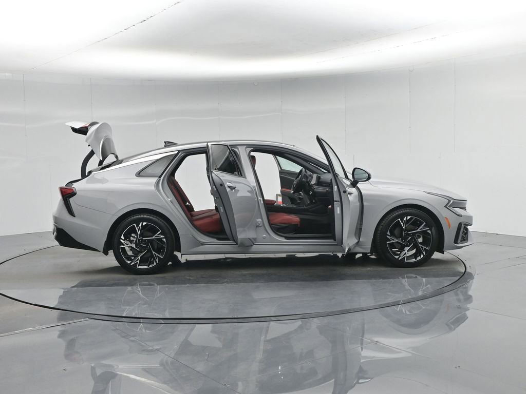 Used 2025 Kia K5 GT-Line w/ GT-Line Premium Package image 5