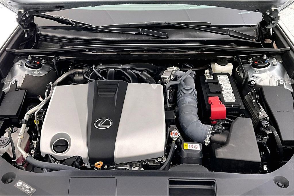 Used 2024 Lexus ES 350 Ultra Luxury image 12