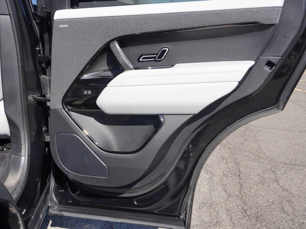 Used 2023 Land Rover Range Rover Sport SE image 29