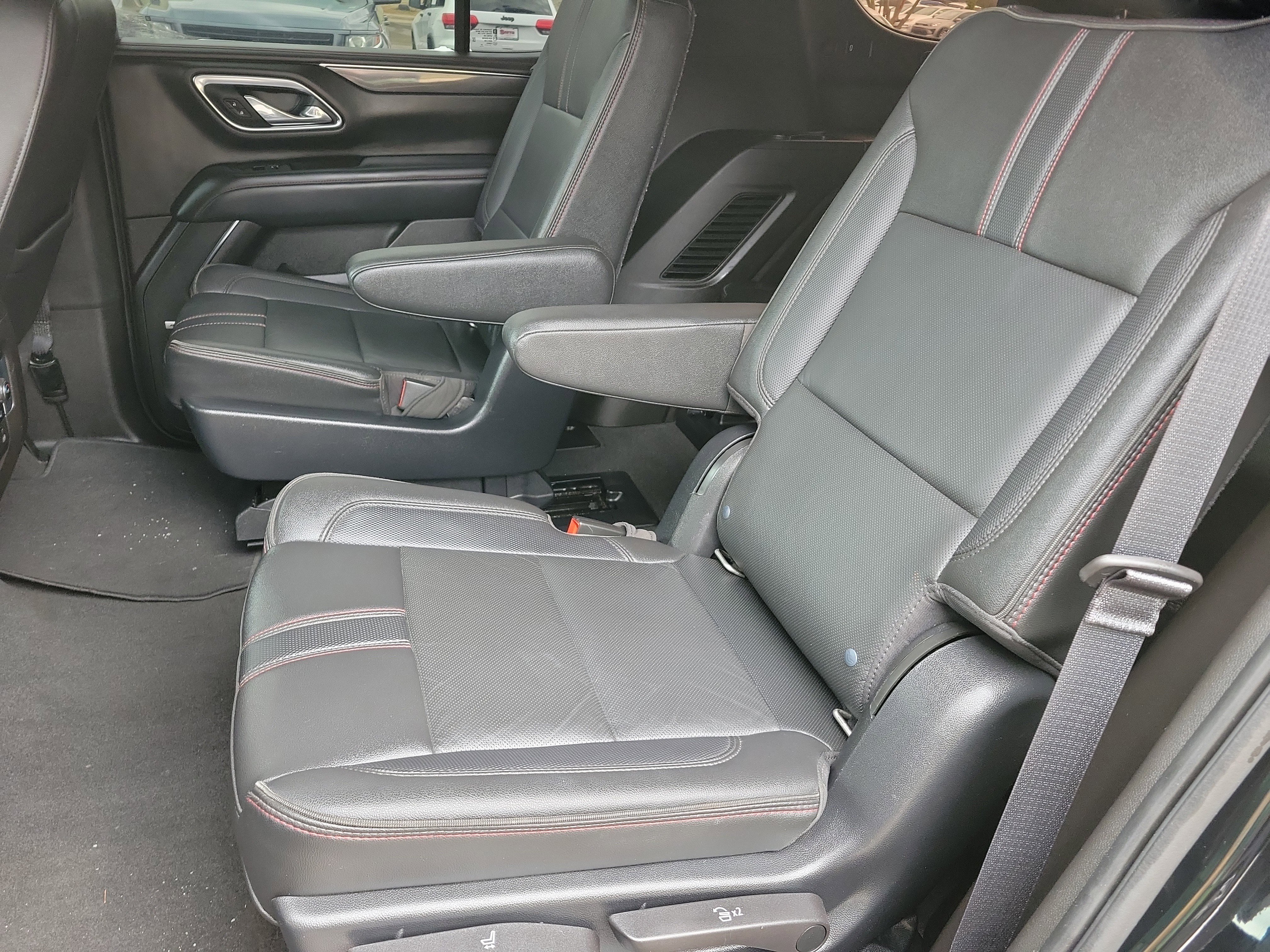 Used 2021 Chevrolet Tahoe RST w/ Luxury Package image 7