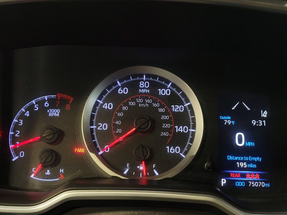 Used 2019 Toyota Corolla SE w/ Carpet Mat Package FWD image 23