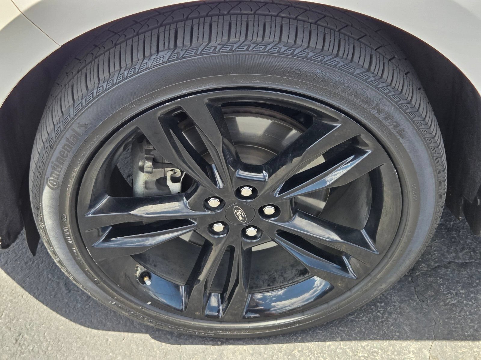 Certified 2019 Ford Edge ST w/ Equipment Group 401A AWD/4WD image 9
