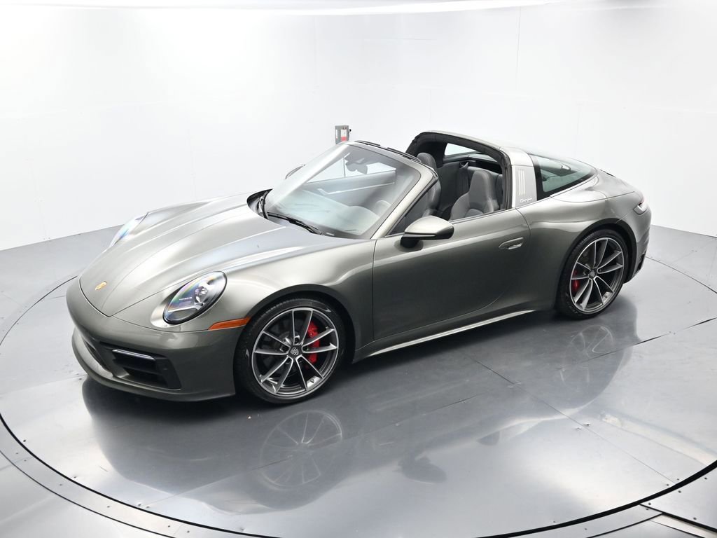Certified 2021 Porsche 911 Targa 4S w/ Sportdesign Package image 37