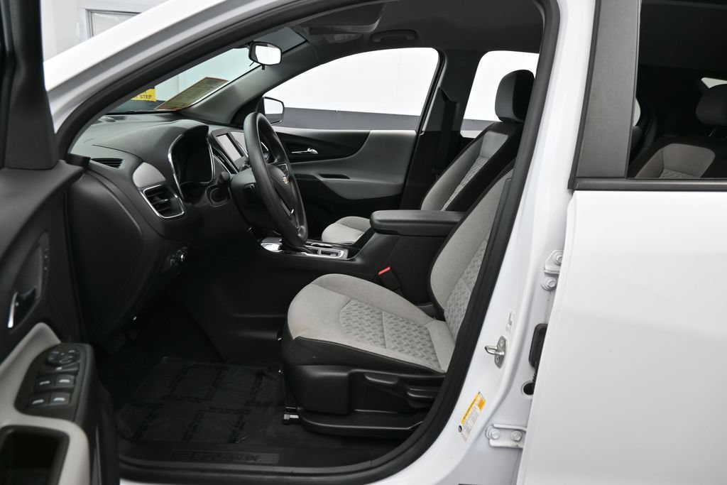 Used 2024 Chevrolet Equinox LS FWD image 11