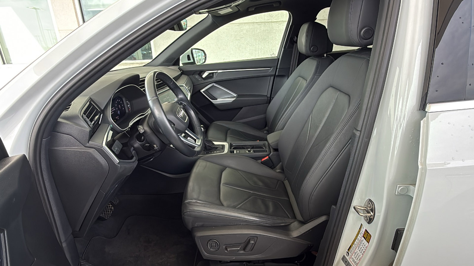 Used 2021 Audi Q3 2.0T Premium AWD/4WD image 9