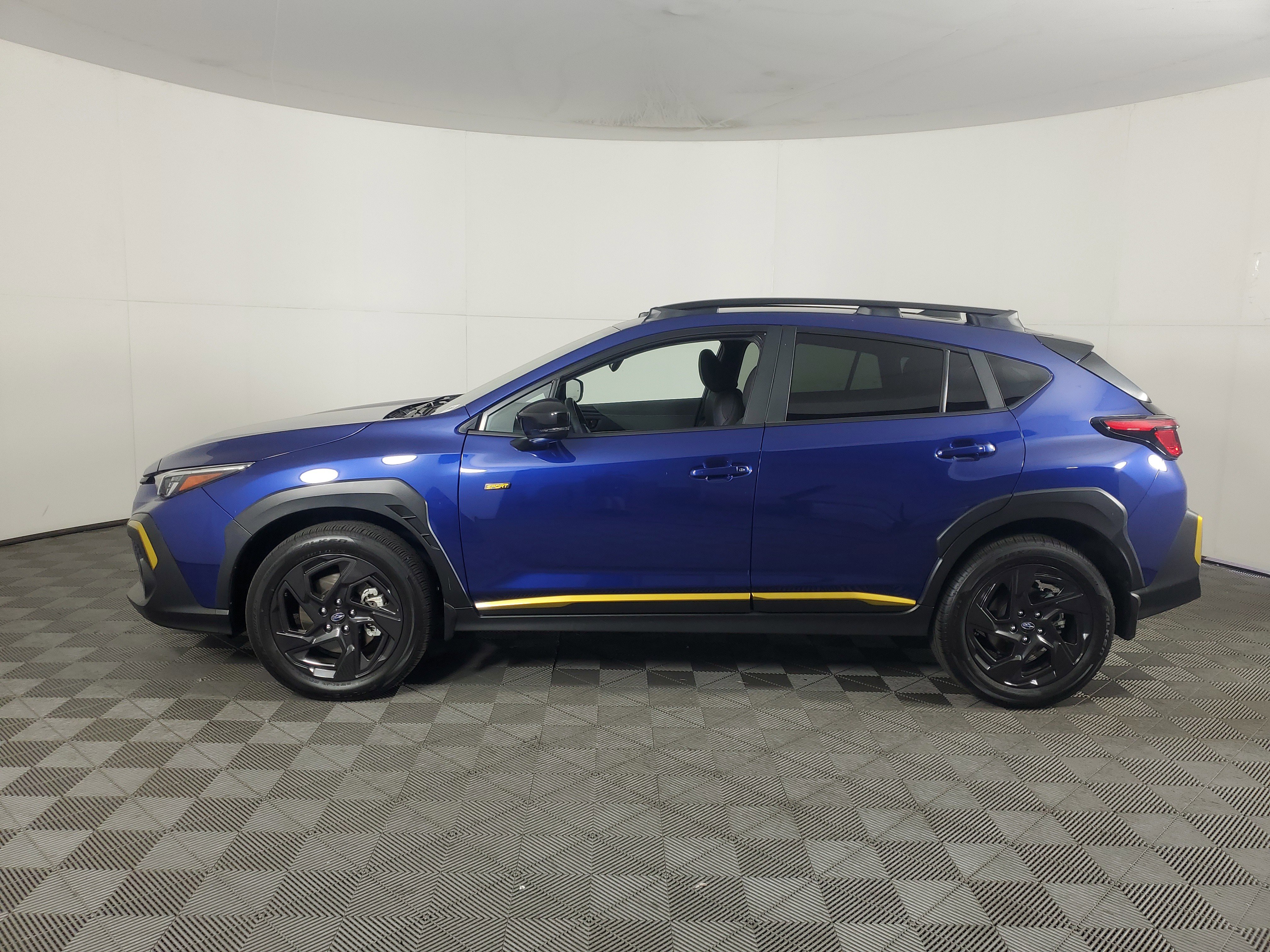 Used 2025 Subaru Crosstrek 2.5i Sport w/ Crosstrek Mirror Package AWD/4WD image 7