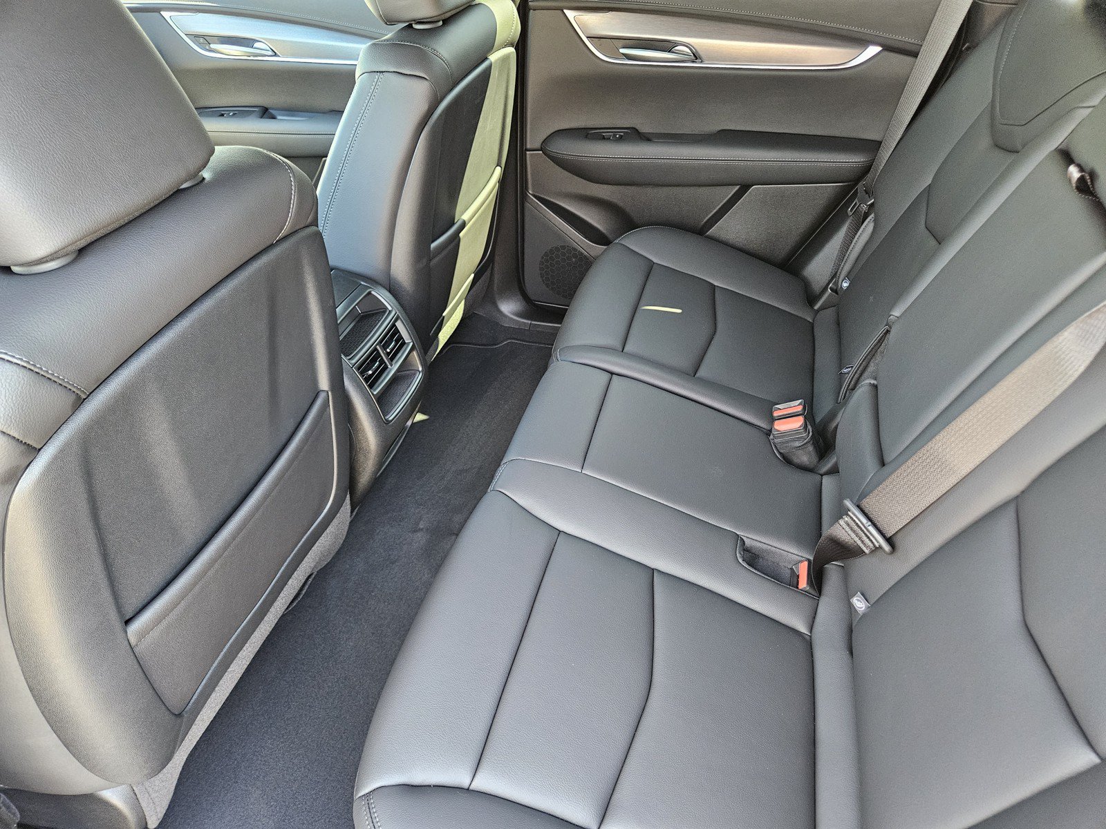 New 2026 Cadillac XT5 Luxury FWD image 19