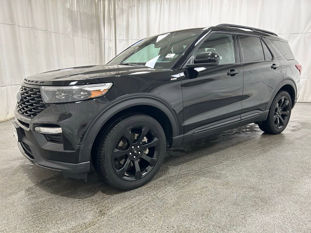 Certified 2023 Ford Explorer ST-Line w/ Class IV Trailer Tow Package image 4