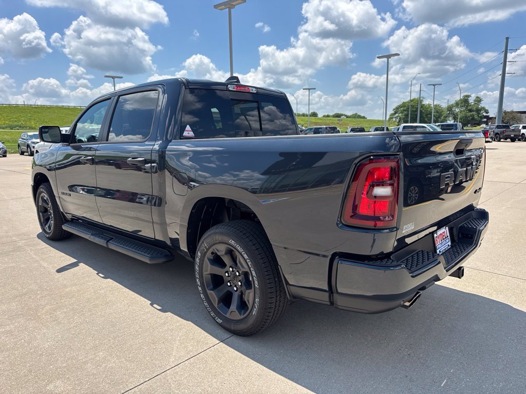 New 2026 RAM 1500 Express AWD/4WD image 21