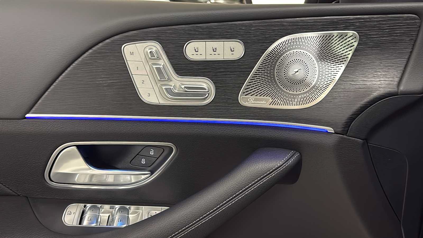 New 2026 Mercedes-Benz GLS 450 4MATIC image 16