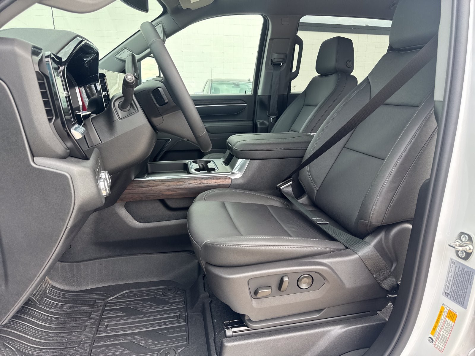New 2026 GMC Sierra 3500 SLT w/ SLT Premium Package AWD/4WD image 14