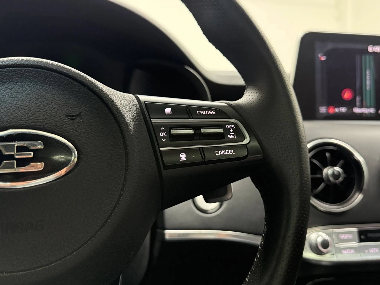Used 2018 Kia Stinger GT2 AWD/4WD image 23