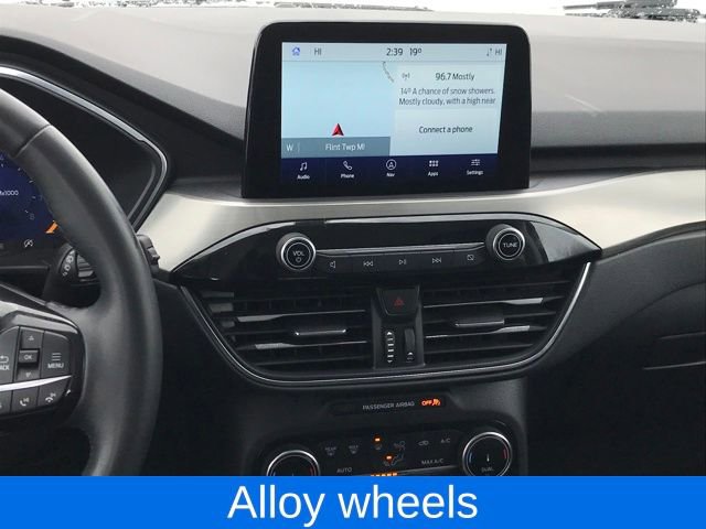 Used 2022 Ford Escape Titanium image 9