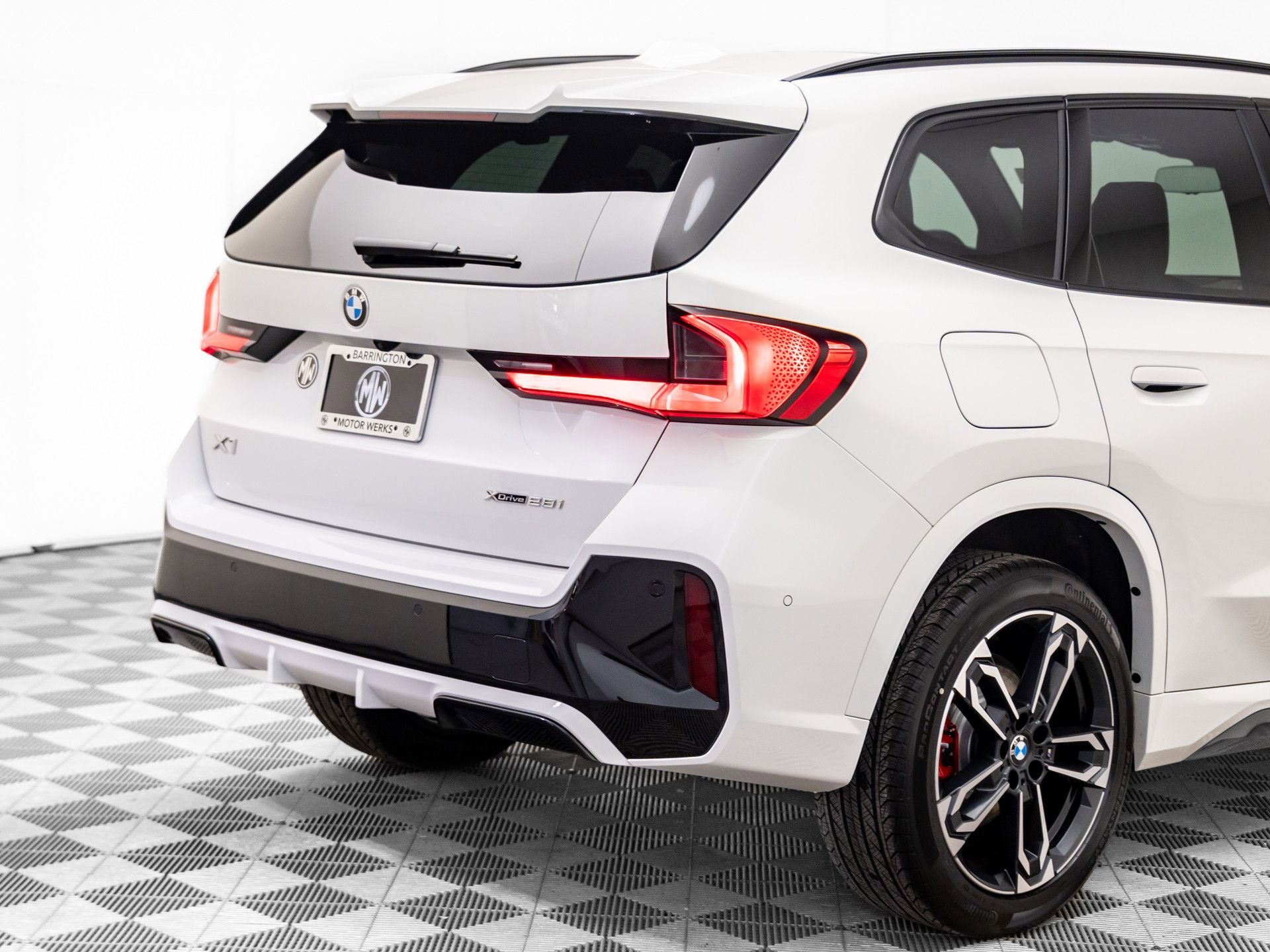 New 2026 BMW X1 xDrive28i w/ Technology Package AWD/4WD image 35