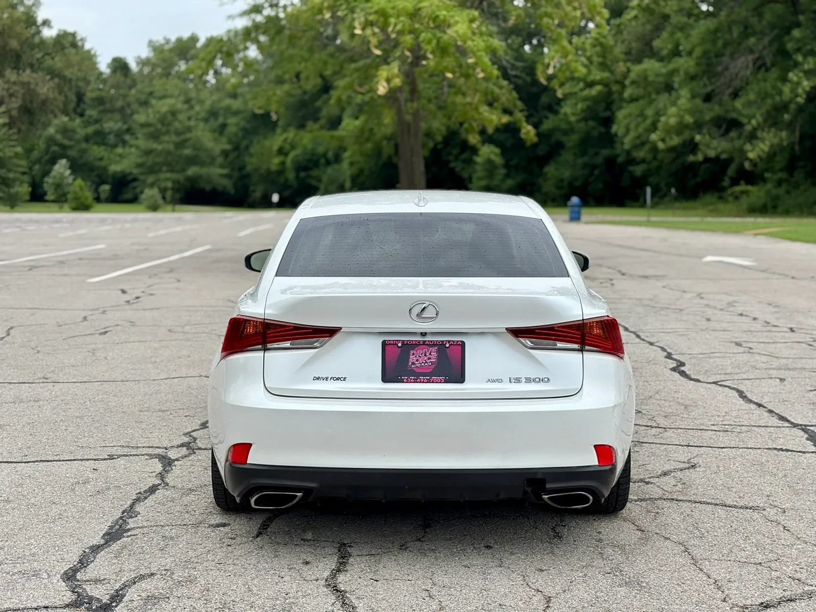 Used 2017 Lexus IS 300 AWD w/ Navigation System Package image 6