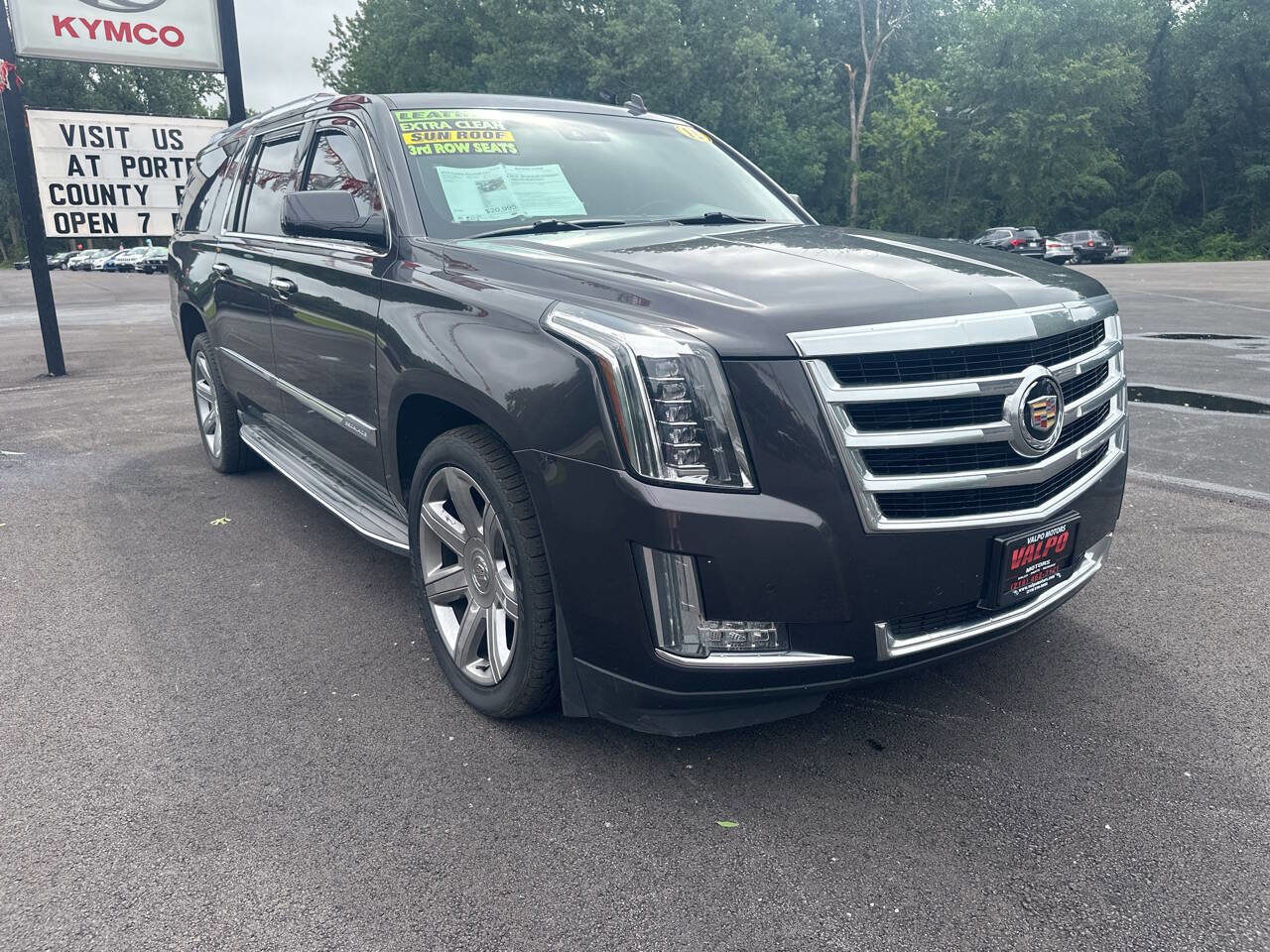 Used 2015 Cadillac Escalade ESV Luxury image 10
