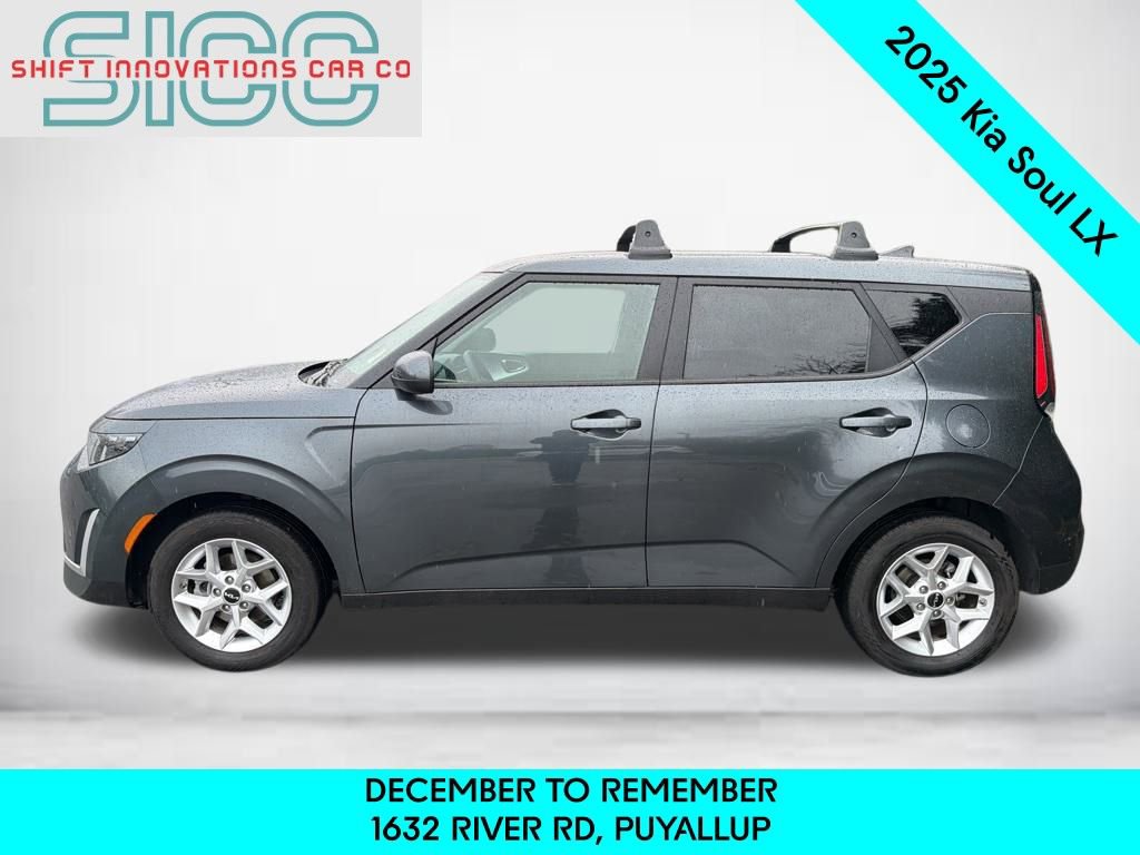 Used 2025 Kia Soul LX w/ LX Technology Package image 3