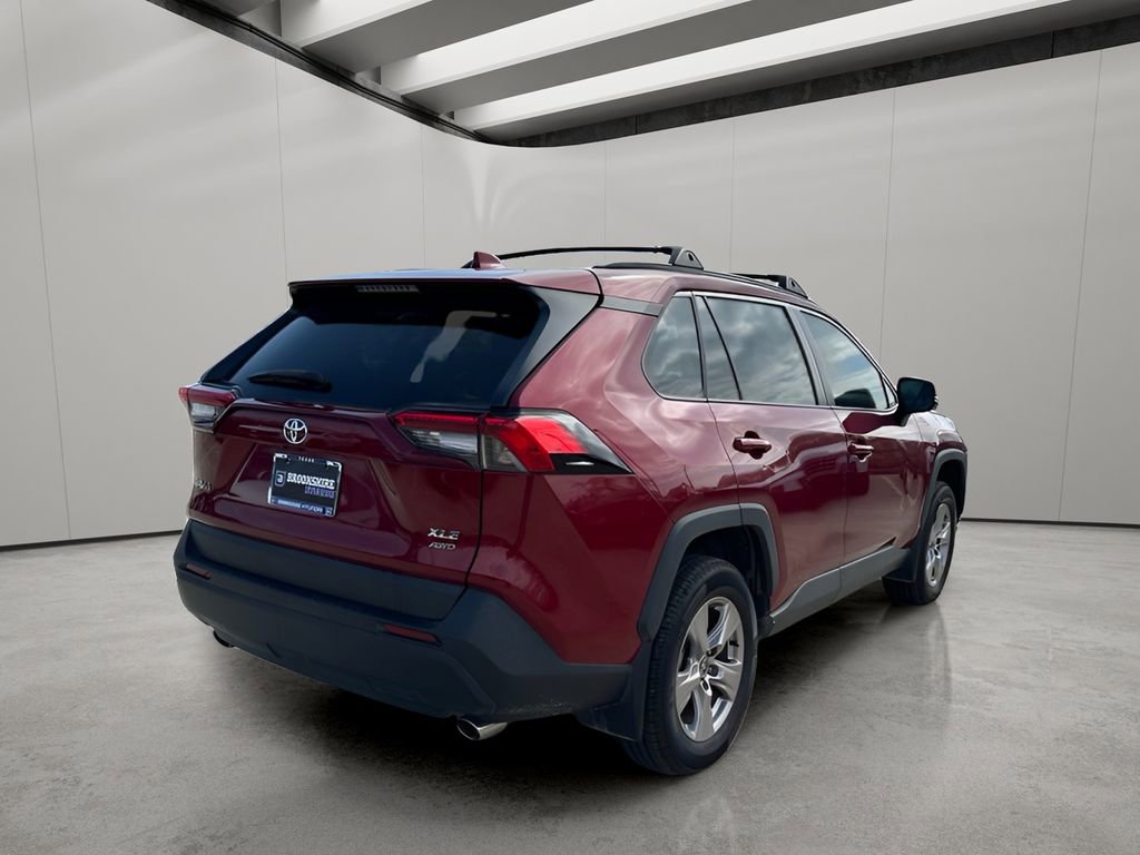 Used 2023 Toyota RAV4 XLE w/ XLE Grade Weather Package image 5