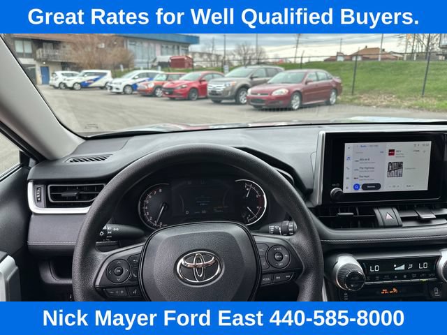 Used 2025 Toyota RAV4 XLE AWD/4WD image 34