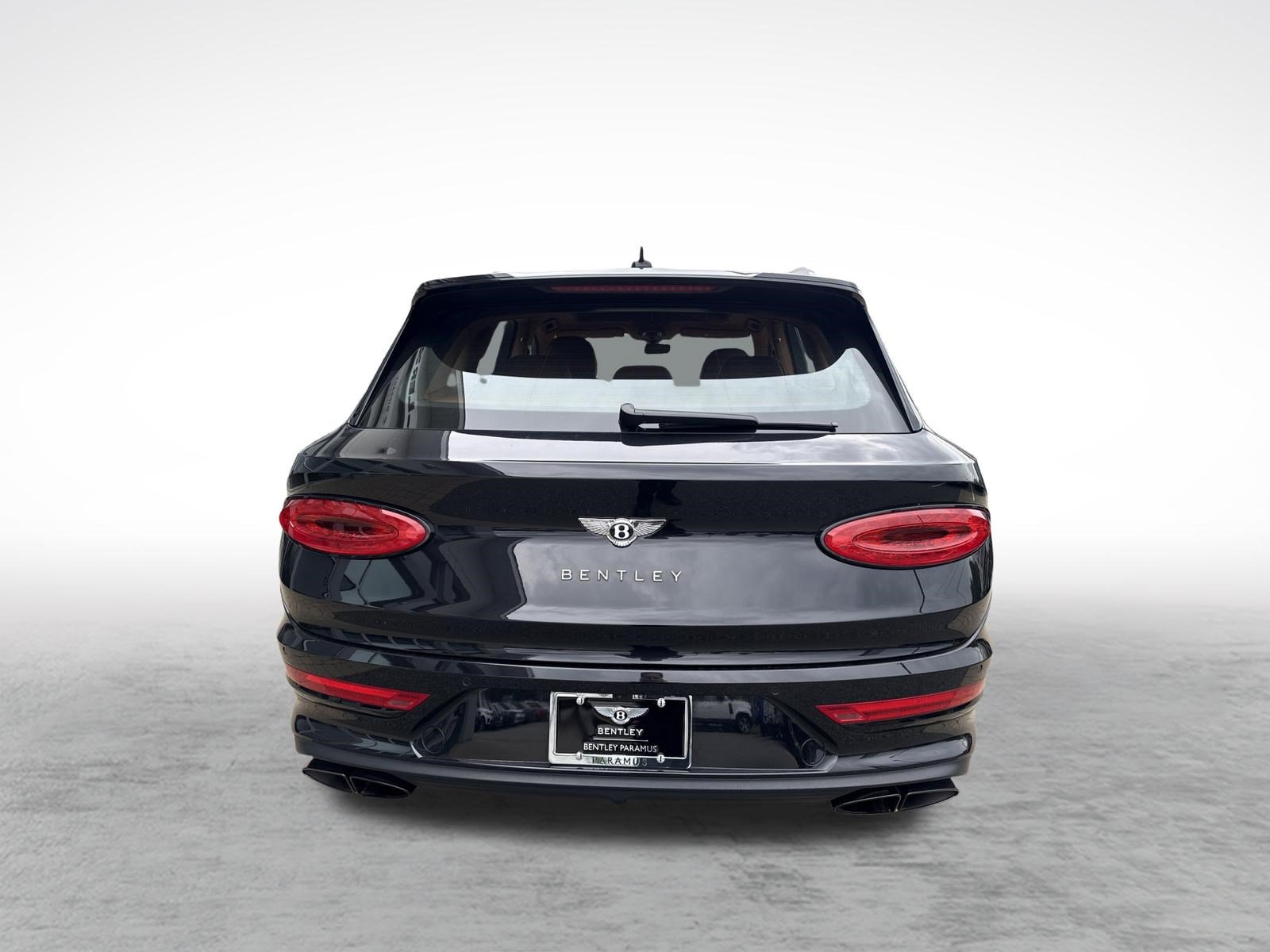 Used 2023 Bentley Bentayga AWD/4WD image 9
