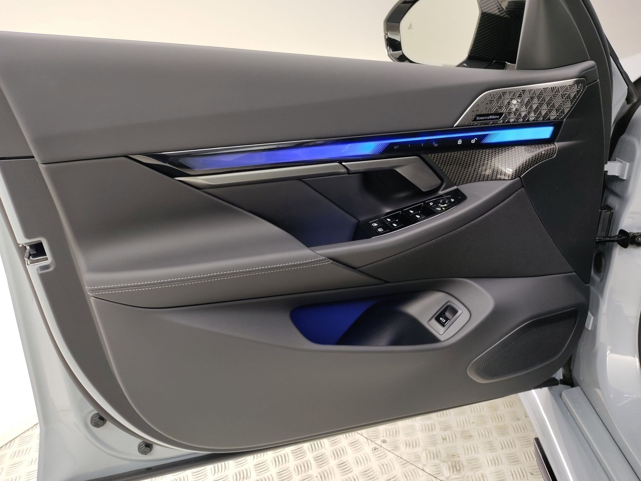 New 2026 BMW M5 w/ Carbon Package image 11