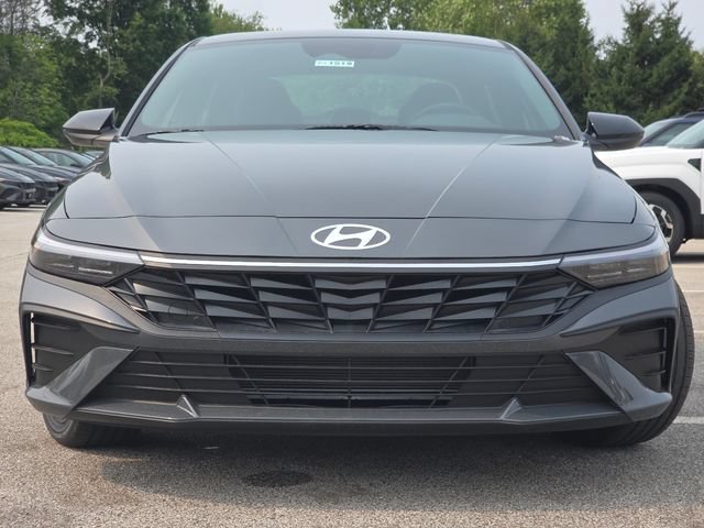 New 2026 Hyundai Elantra SEL Sport FWD image 12