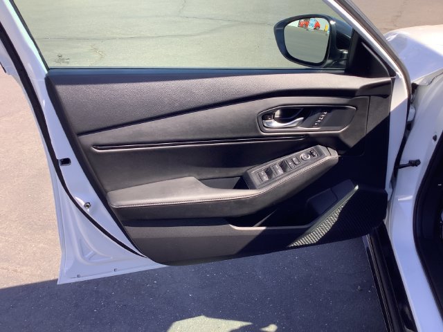 Used 2025 Honda Accord Sport image 9