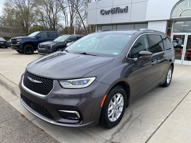 Used 2021 Chrysler Pacifica Touring-L FWD image 9