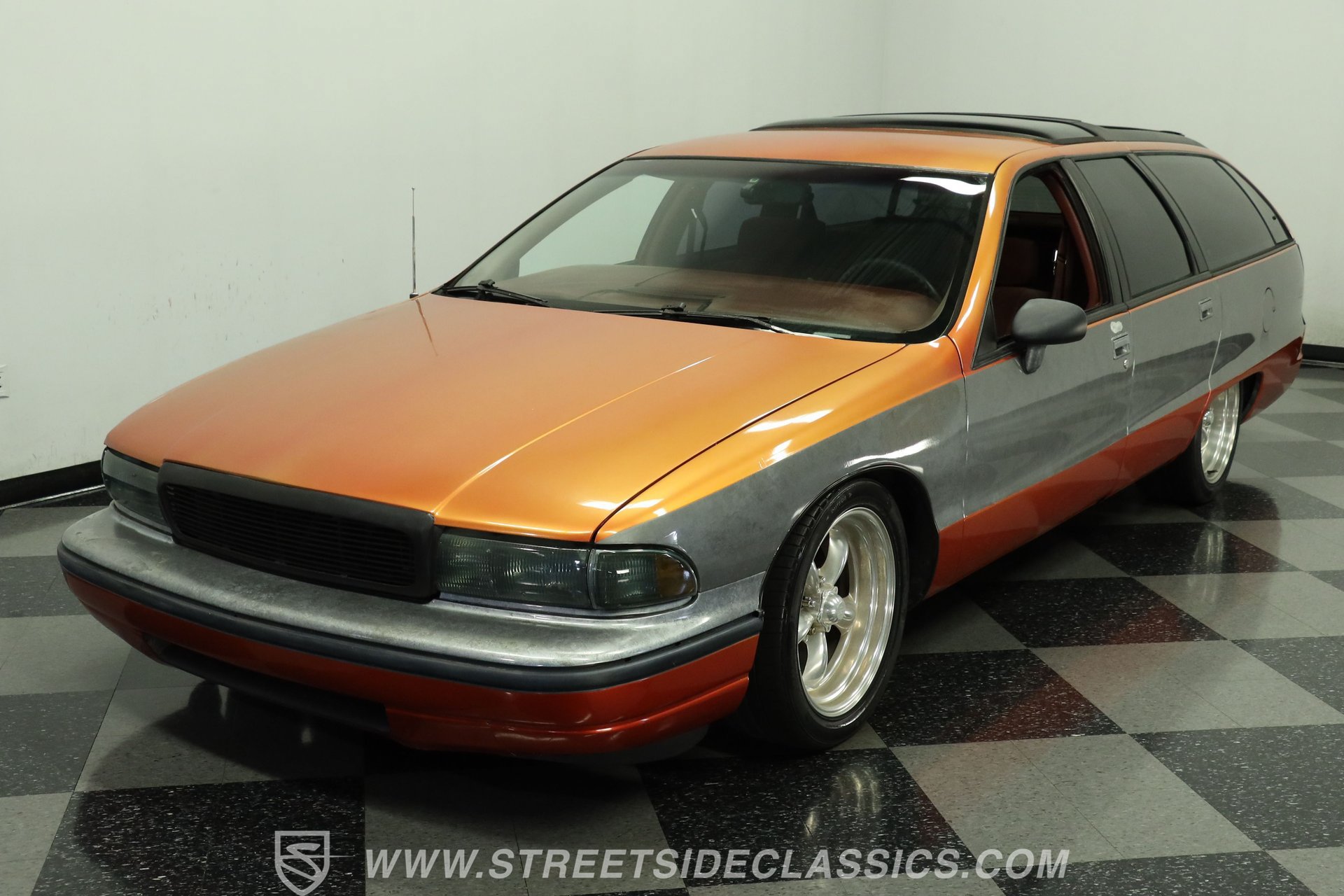 Used 1992 Oldsmobile Custom Cruiser RWD image 18