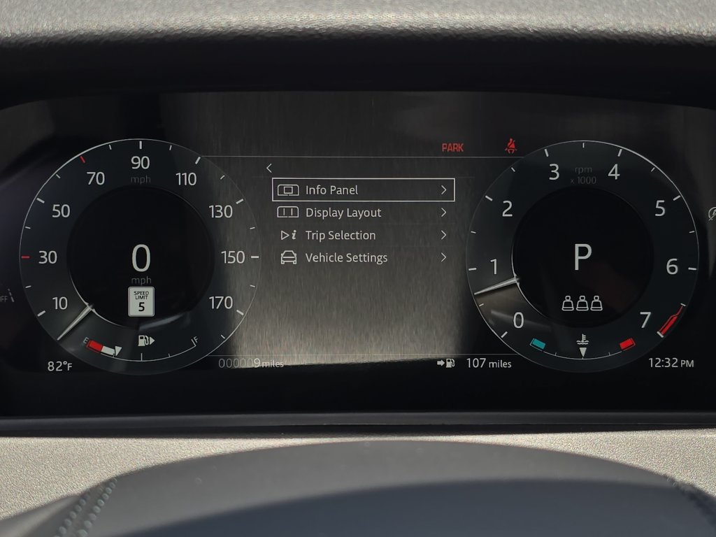 New 2026 Land Rover Range Rover Velar S AWD/4WD image 19