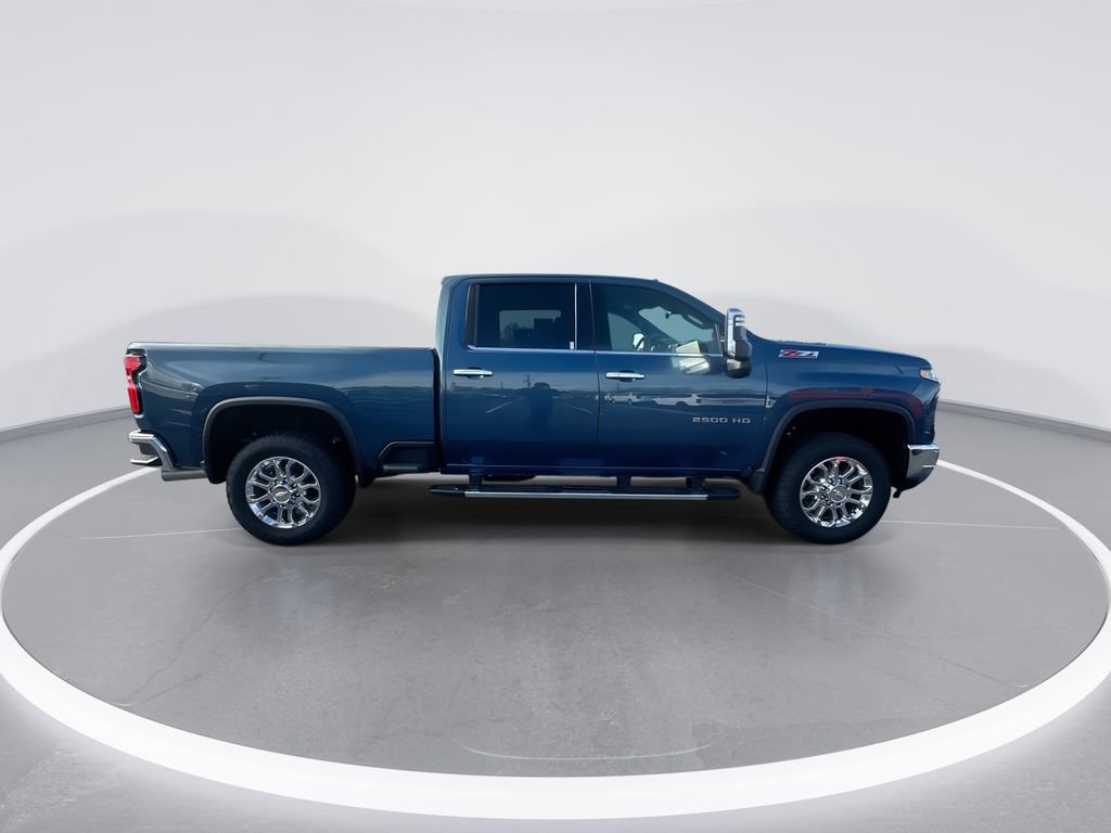Used 2025 Chevrolet Silverado 2500 LTZ w/ LTZ Premium Package image 9