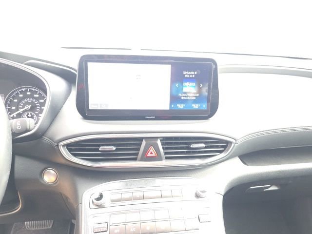 Used 2023 Hyundai Santa Fe SEL image 17