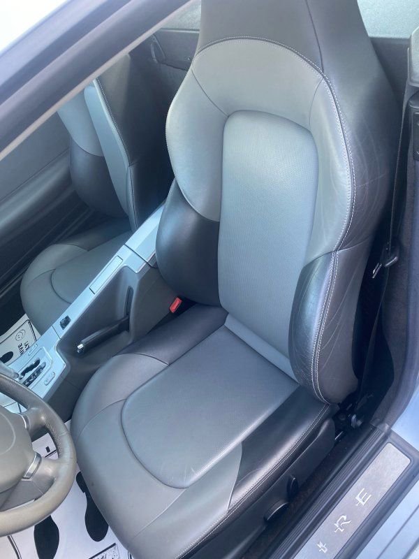 Used 2007 Chrysler Crossfire Limited image 10